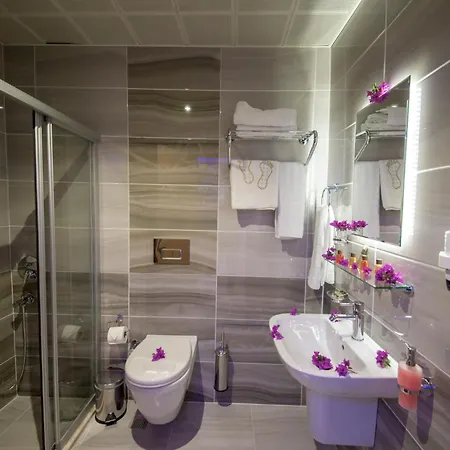 Hotel Kayi 2*